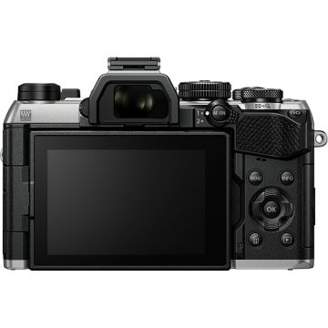 OM SYSTEM OM-5 Mark II Body SIlver